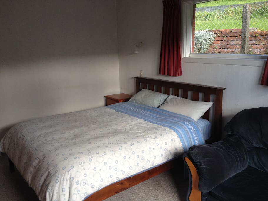 Large Guest Bedroom-nearly new bed&mattress