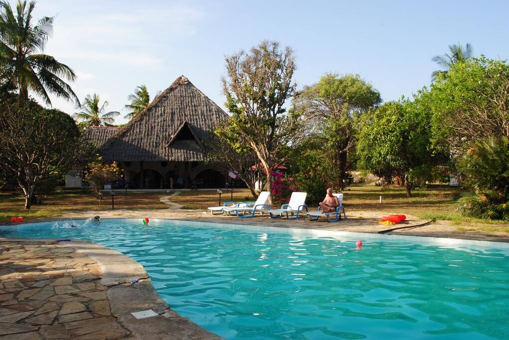 A shared pool only 15m from the house