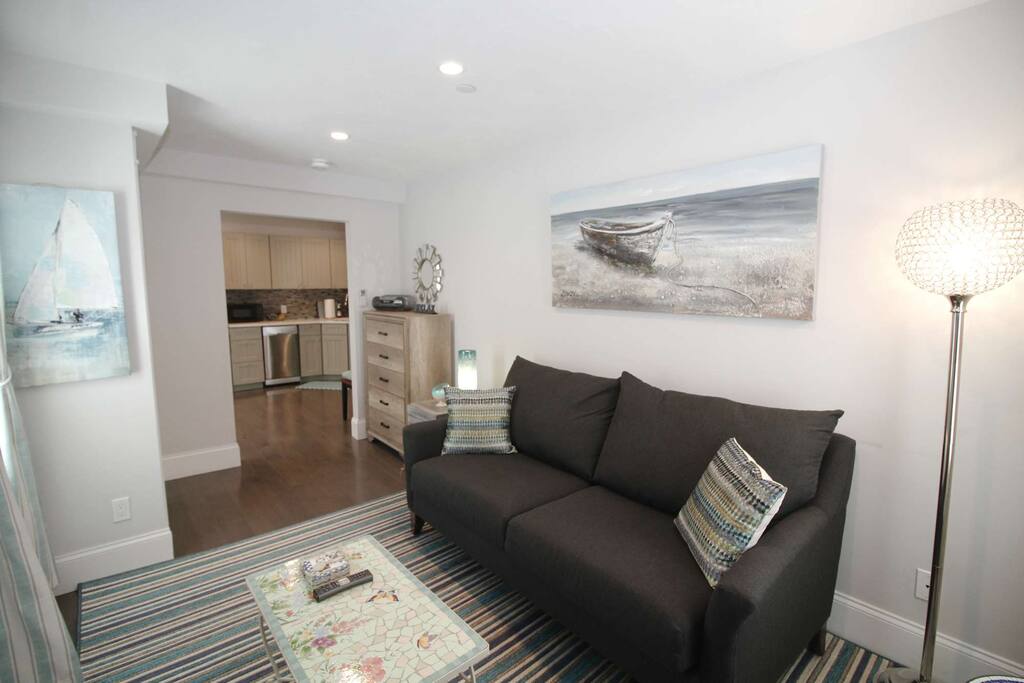 Bright and spacious living room