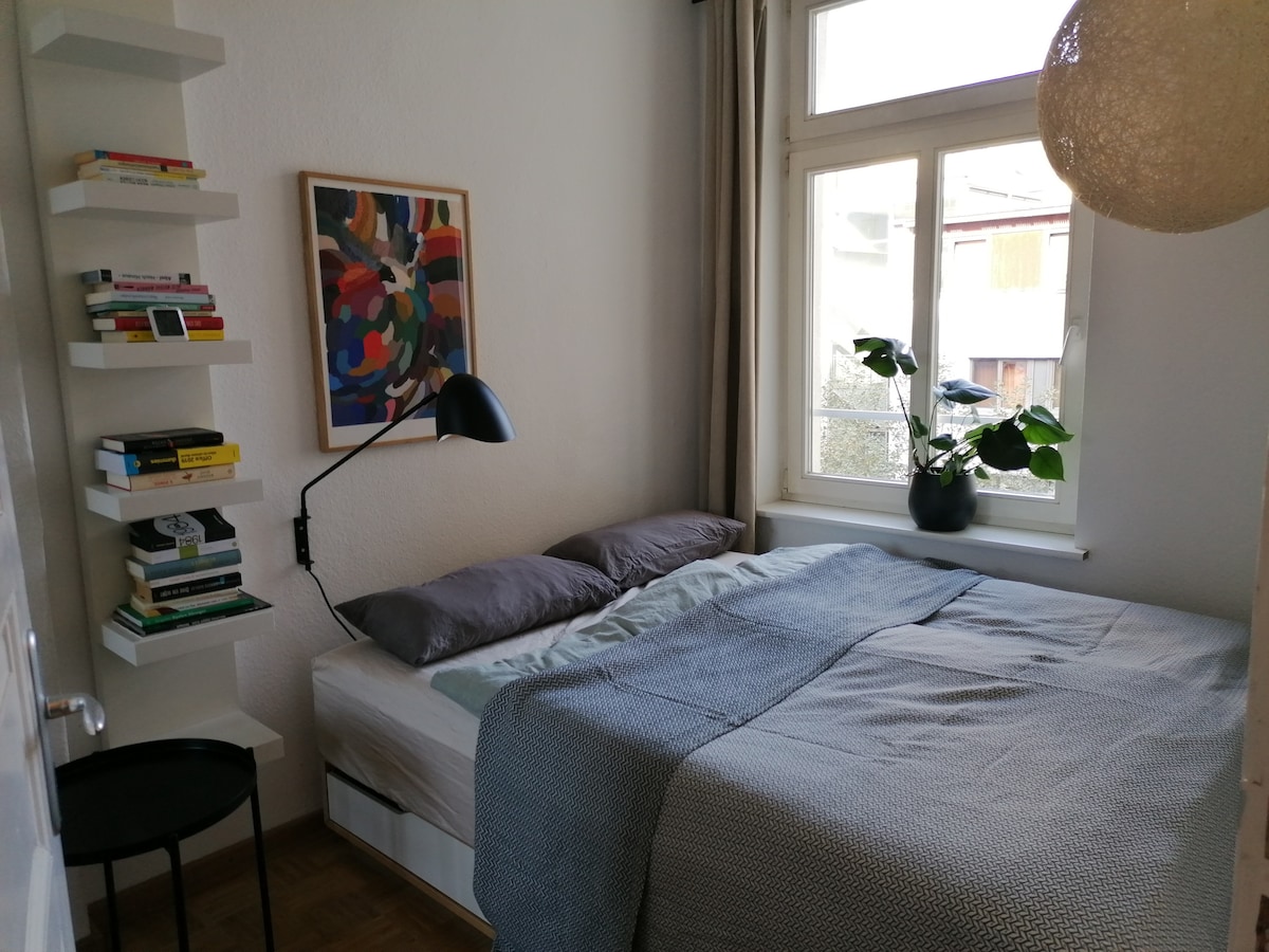 Kitanda cha chumba cha kulala 160 sentimita