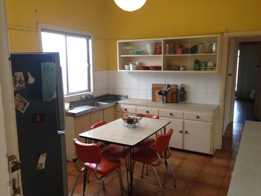 Fully stocked kitchen, quality pots, pans, fridge and herbs for your cooking pleasure!