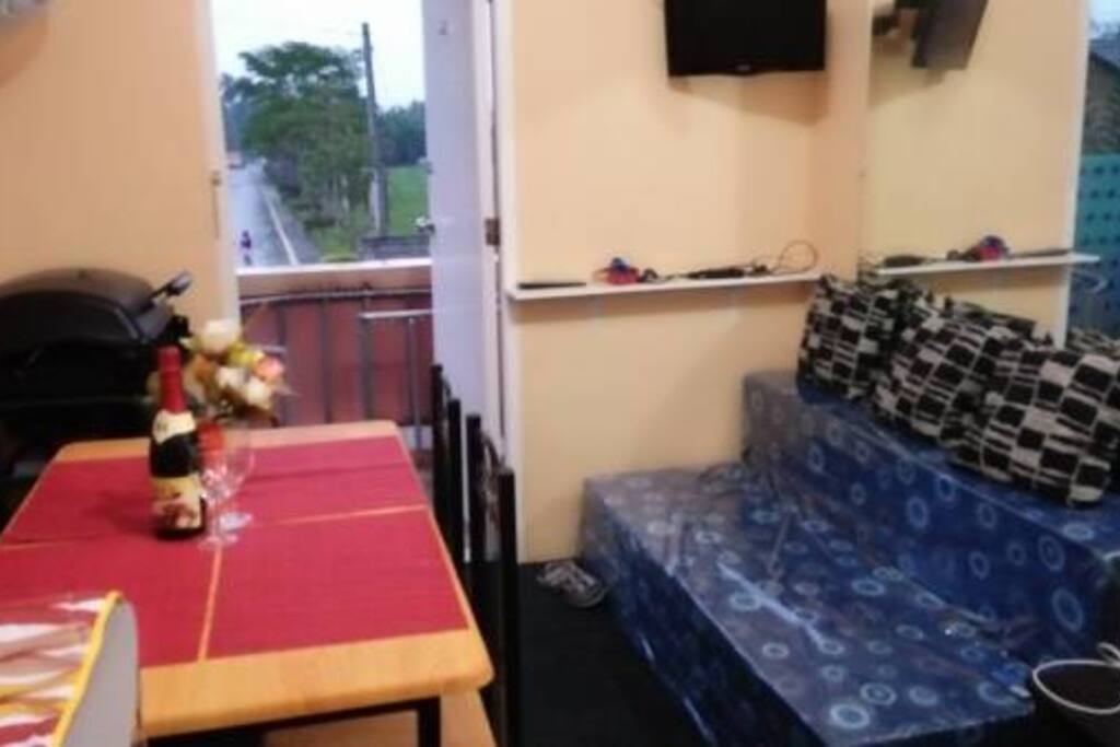 small dining/cooking area