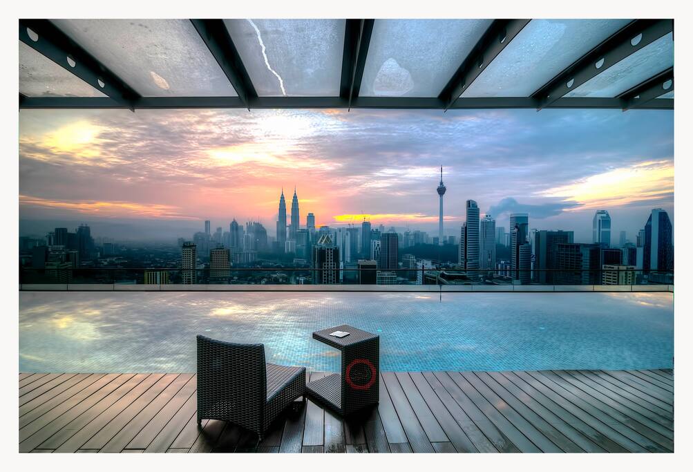 Infinity Pool Level 37