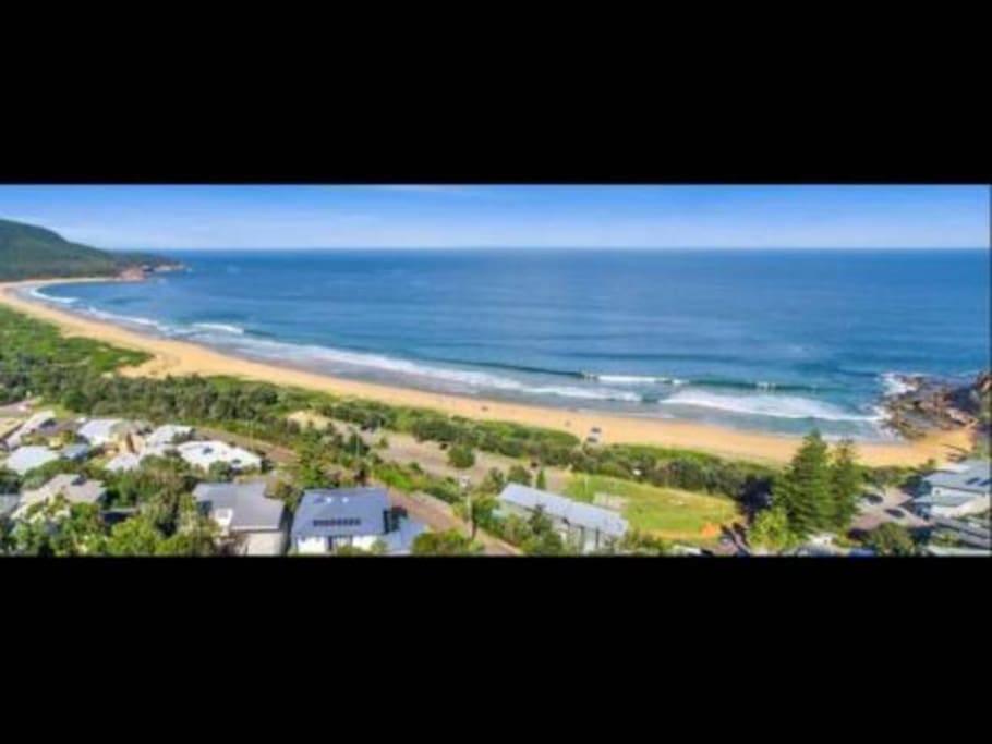 The beach is an easy walk as is the village of Hardys Bay