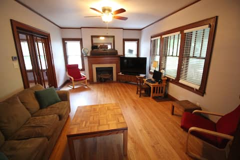 Bright Sunny Room Close to Campus