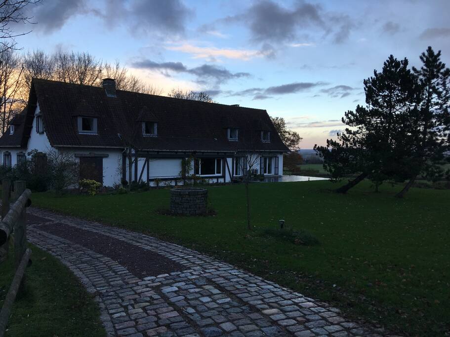 The drive up to the property