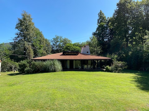 Mondellini Cottage with private pool
