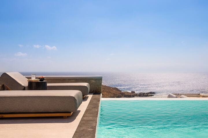 Chef included by Fantasia Villas: Villa Genesis 8 gallery image 3