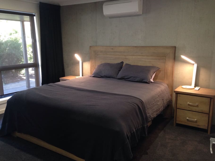 Luscious King Bed with ensuite