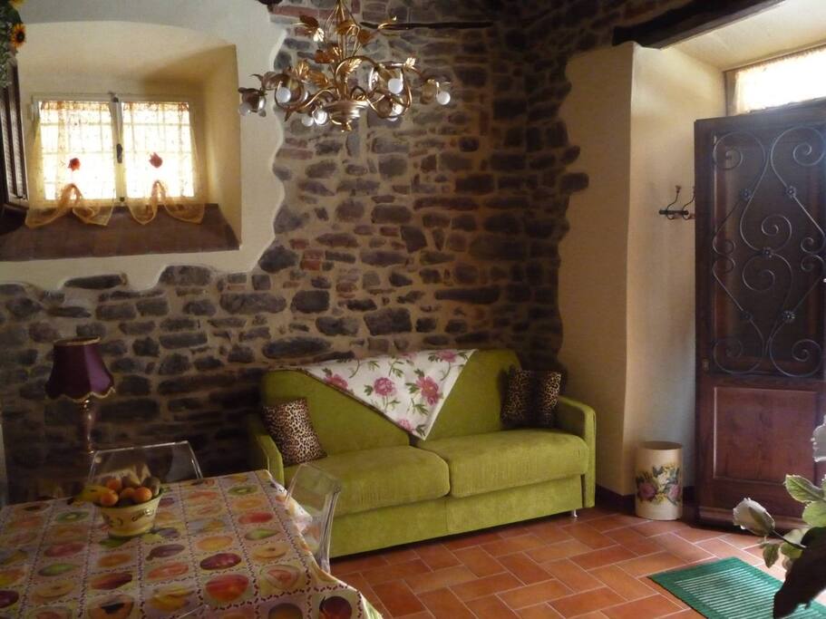 Sala con divano letto