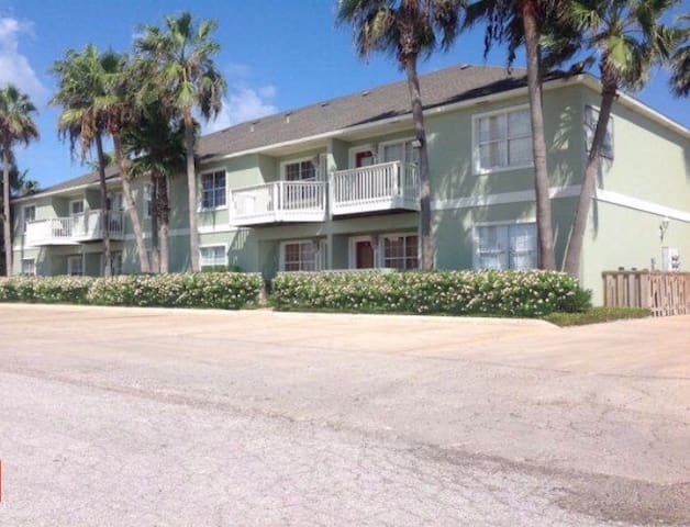 All Ages welcome!
(Pet Friendly)