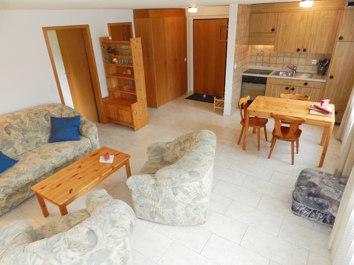 Bezaubernde, Schöne Ferienwohnung Zweisimmen - Zweisimmen