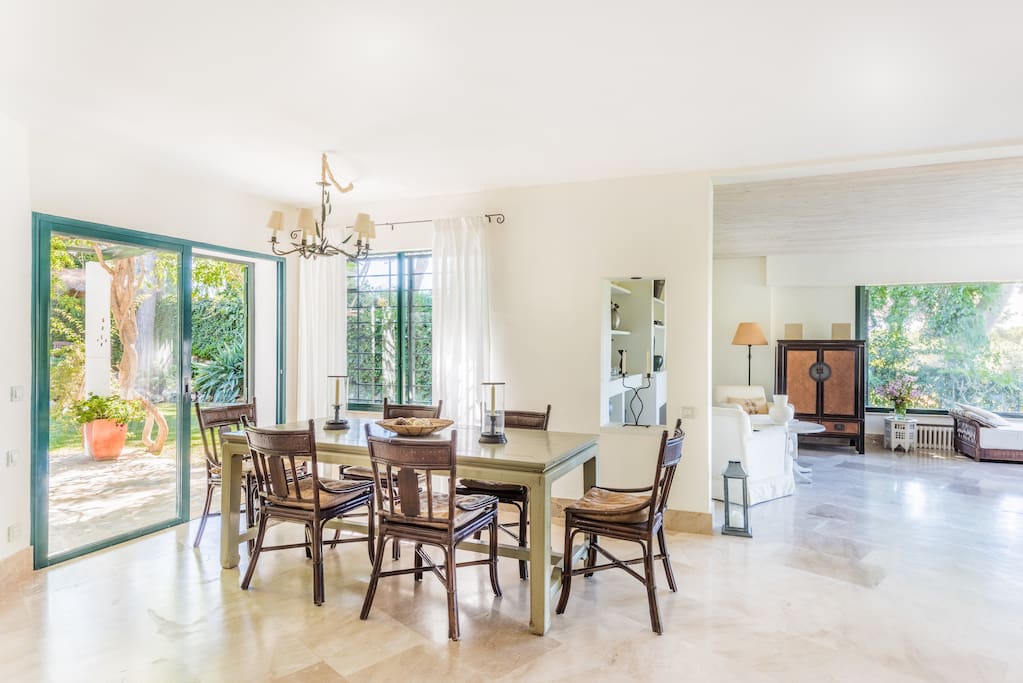 Dinning Room/Comedor