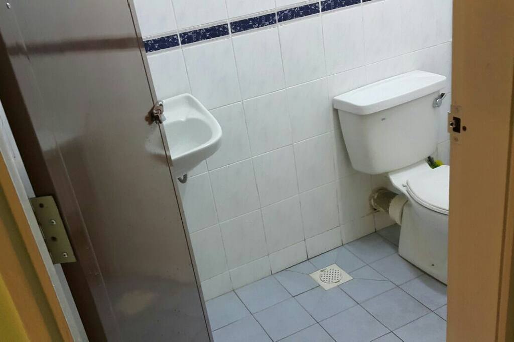 Shared bathroom for second and third room.