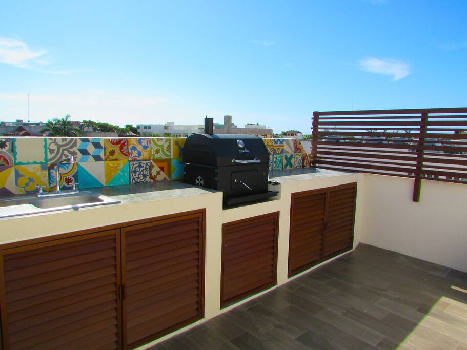 A BBQ makes al fresco dining easy!