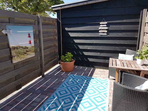Popular Airbnb listing: Cozy vacation apartment in Zoutelande! in Wijk 11 Zoutelande