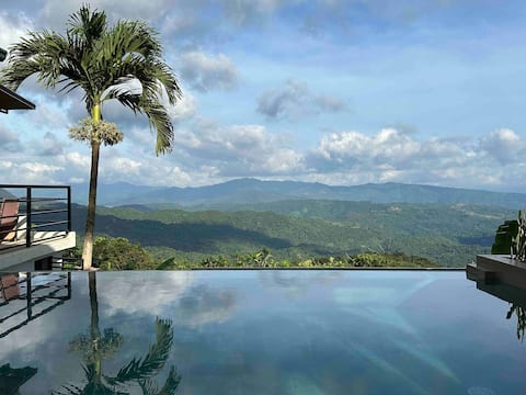 Cabin In The Clouds: Heated Pool, 2BR & Loft, View