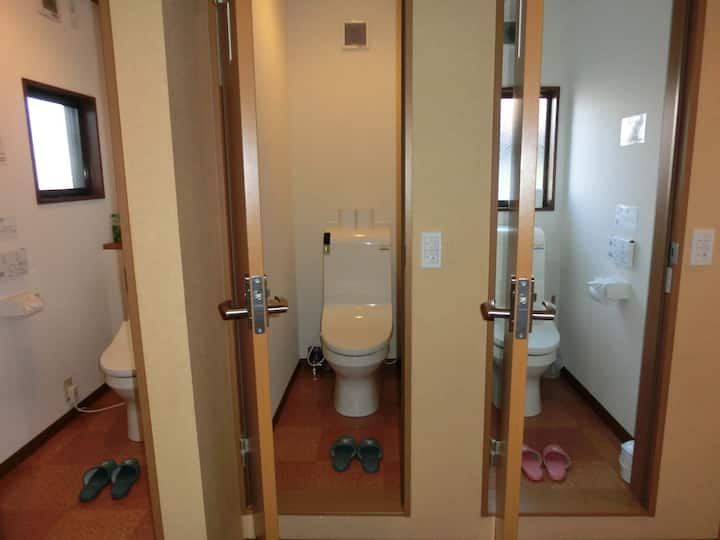 共用トイレ（ 3 ）