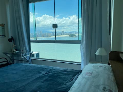 Loft vista espetacular para o mar ar cond