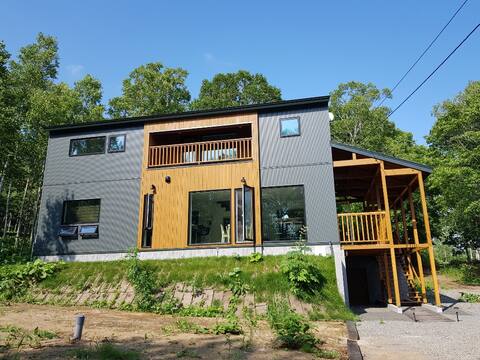 CLOUD9 Resort 5min. walk,New&huge LINE: dolry70