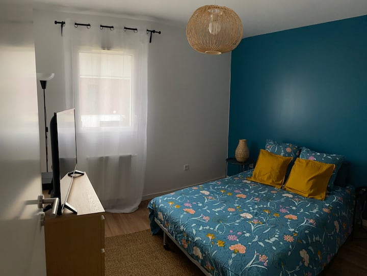 მე-3 საძინებელი მაღლა. Ეს აღჭურვილია გასაშლელი დივნით