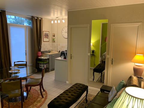 Top Airbnb: Maisonette with old charm - Paris - Disneyland in Noisy Le Grand