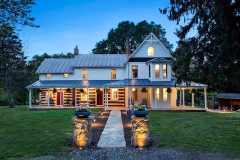 Harpers Ferry Farmhouse, Heated Year Round Pool