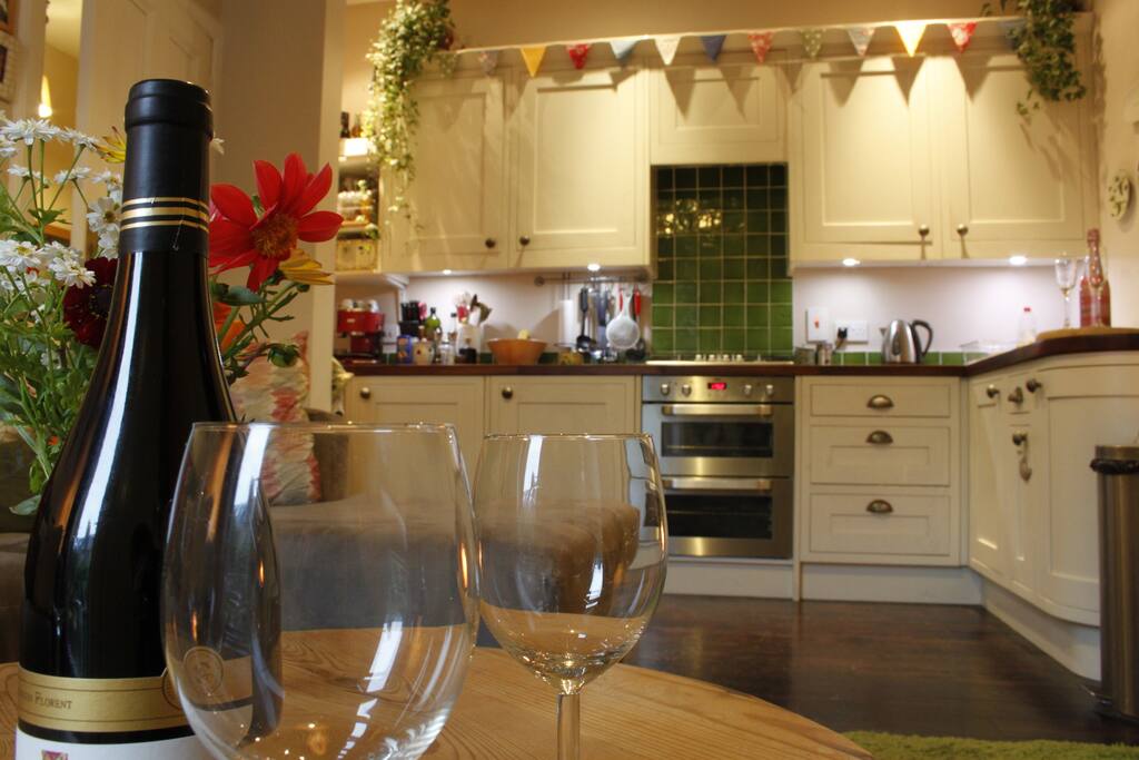 Lounge/Kitchen