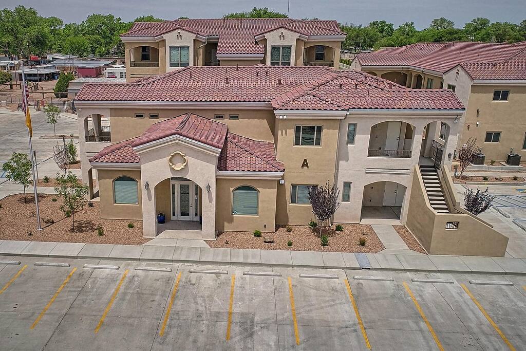 52 Popular Apartments on rio bravo albuquerque for Small Space