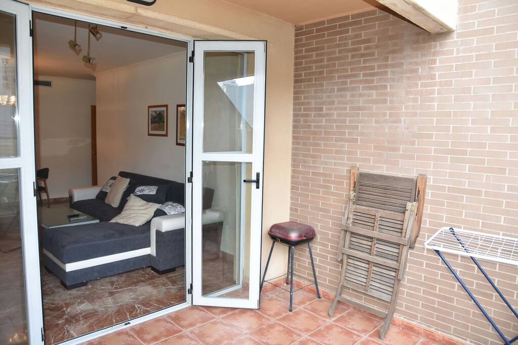 terraza se accede desde el salon