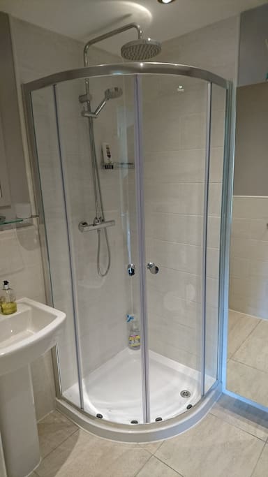 En suite shower.