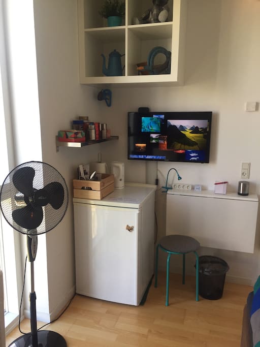 Enjoy your own TV and cold drink from your own fridge when you are lying in the bed. Work and study with WIFI.