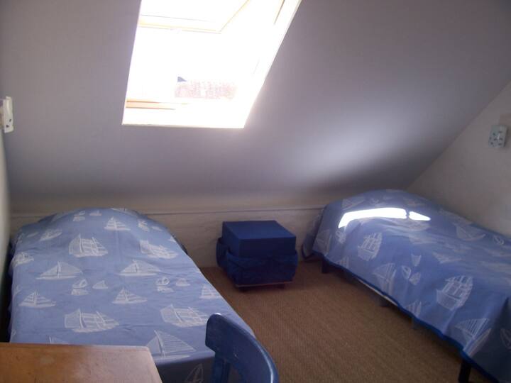 საძინებელი 1