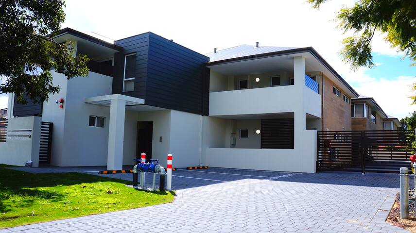 Special Rate for Travellers! Near airports