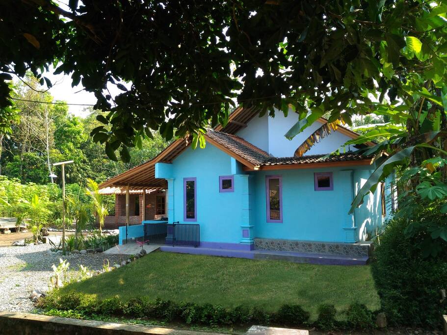 davanti casa
