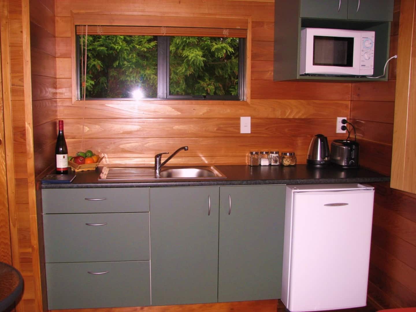Shaftesbury Glade Cottages Near Manawaru Village 4