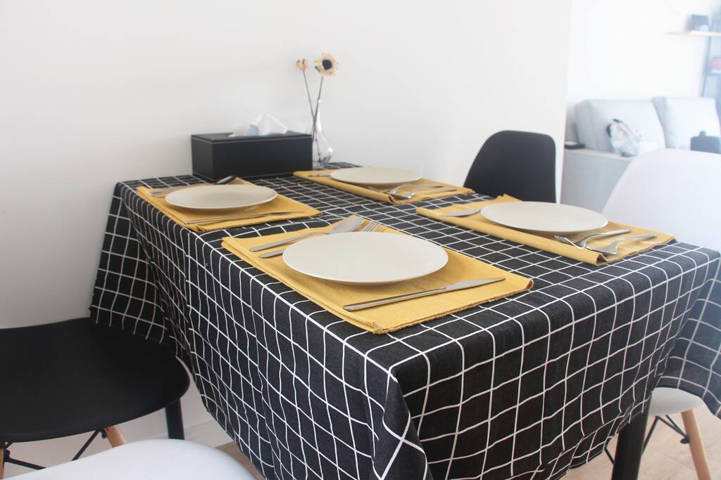饭厅:阳光饭厅。免费提供餐具,但使用后请清扫干净放回原处(手机实景拍摄)