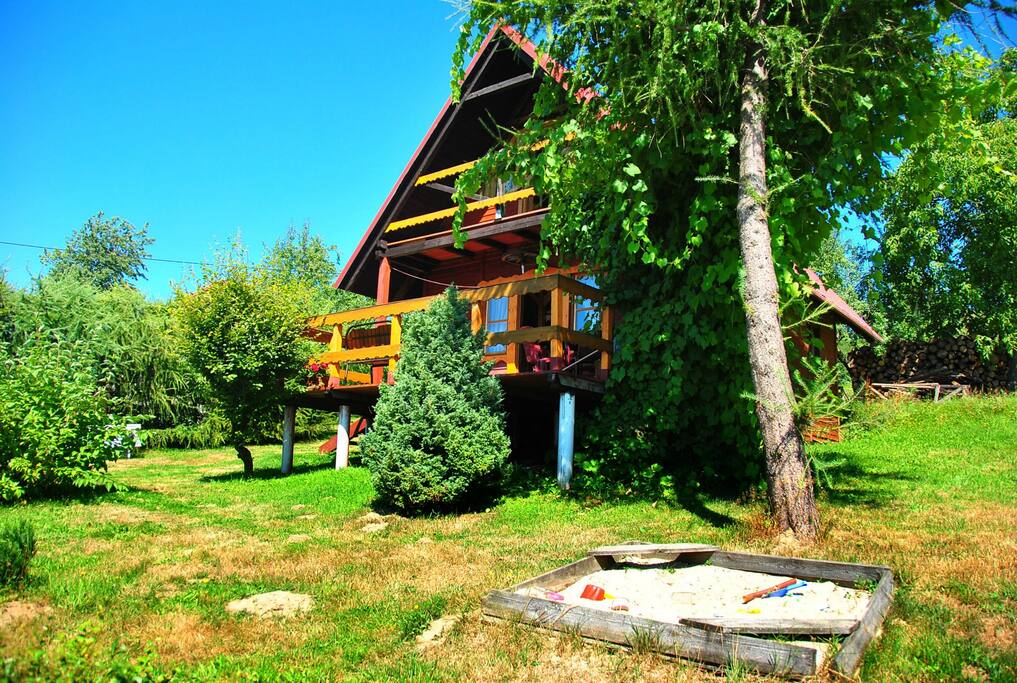 Domek od strony południowo-wschodniej