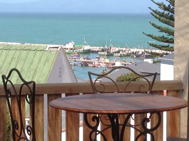 Kalk Bay with pool and Sea View
