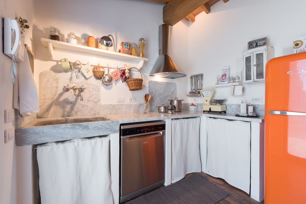 the marble kitchen