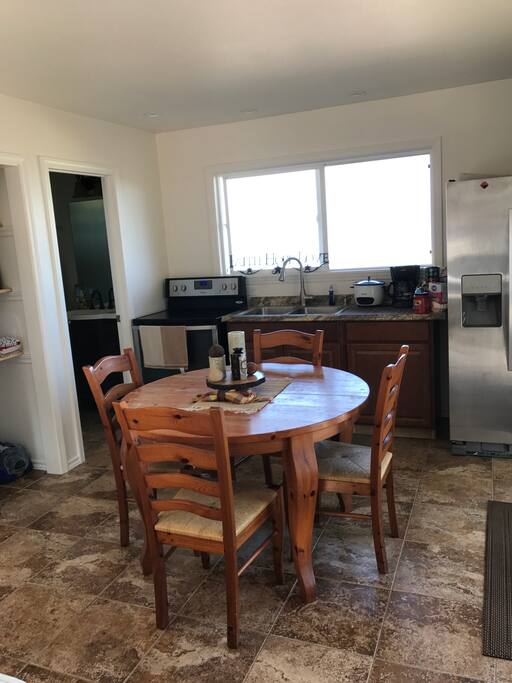 Full kitchen