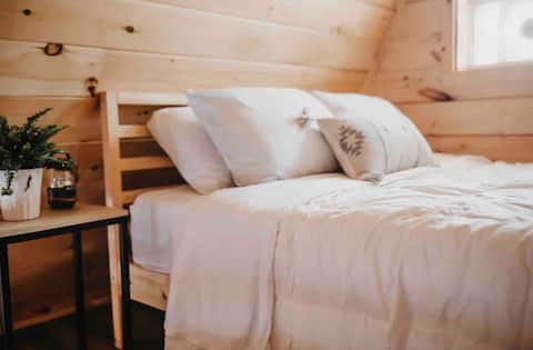 Top performing Airbnb: THE LILLIPAD.Off-grid A frame. Sebago lake region! in Steep Falls