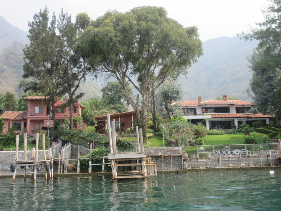 Casa de Juan is the middle house