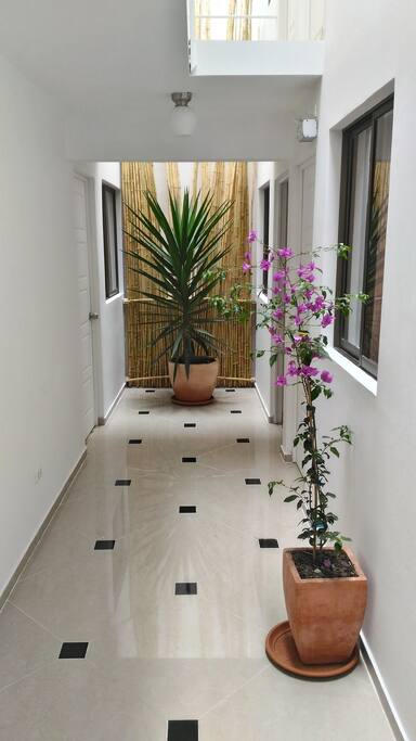 Acceso interior de las habitaciones del primer piso.