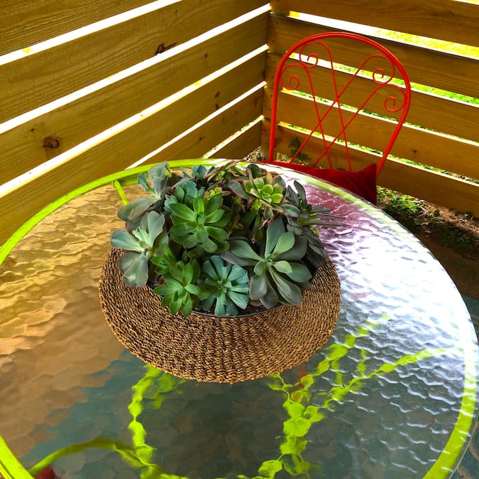 Outdoor private patio
