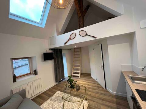 Small townhouse with courtyard