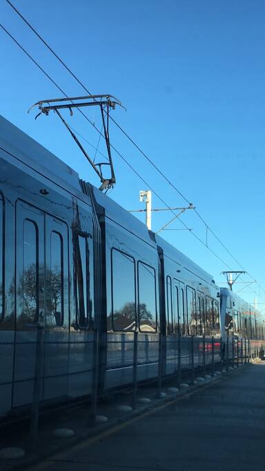 3 blocks from rail access