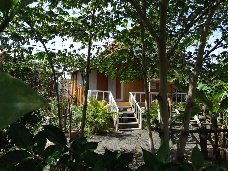 Bungalow Orange