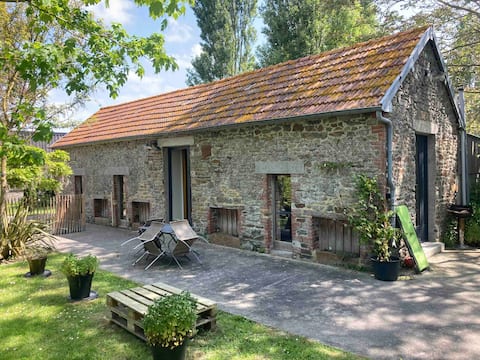 Quiet cottage close to the Bay Mont Saint Michel