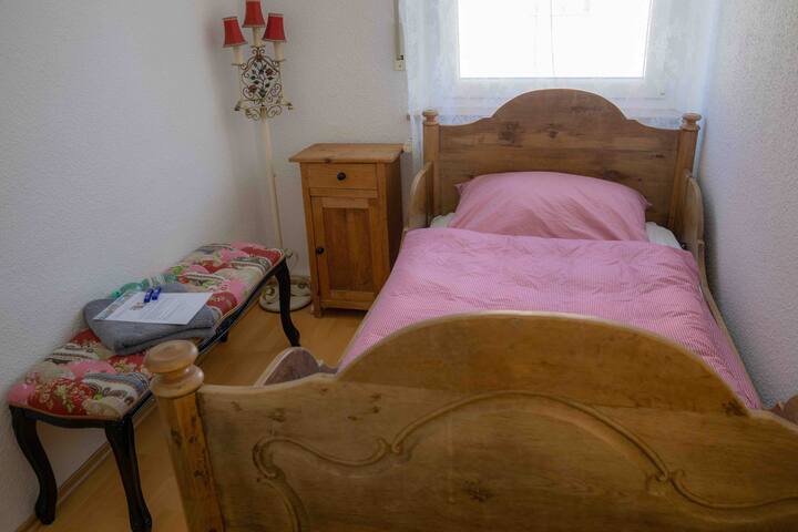 Kuscheliges Einzelzimmer in Bestlage mit Netflix